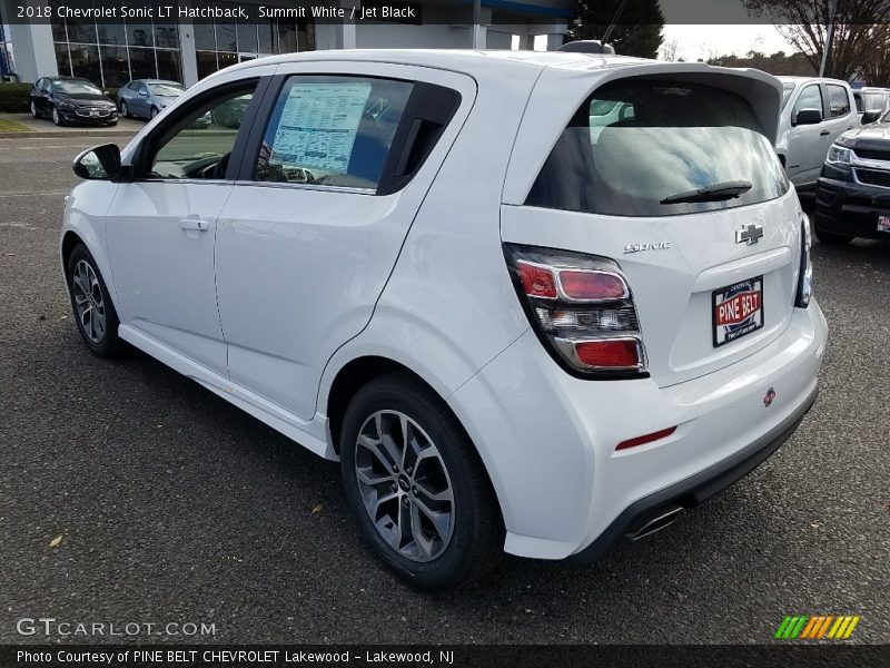 Summit White / Jet Black 2018 Chevrolet Sonic LT Hatchback