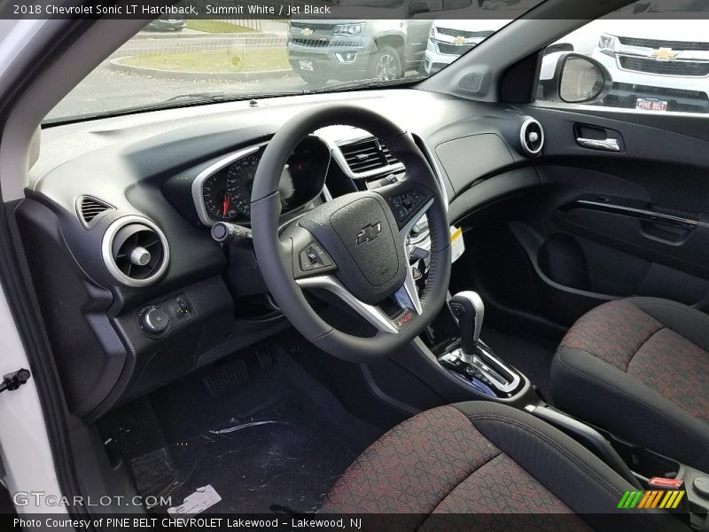 Summit White / Jet Black 2018 Chevrolet Sonic LT Hatchback