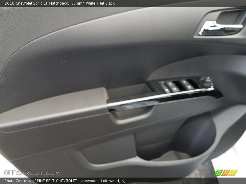 Summit White / Jet Black 2018 Chevrolet Sonic LT Hatchback
