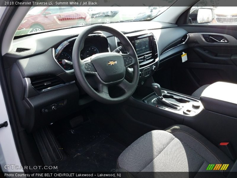 Summit White / Jet Black 2018 Chevrolet Traverse LS