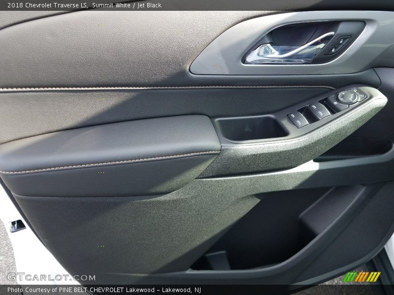 Summit White / Jet Black 2018 Chevrolet Traverse LS
