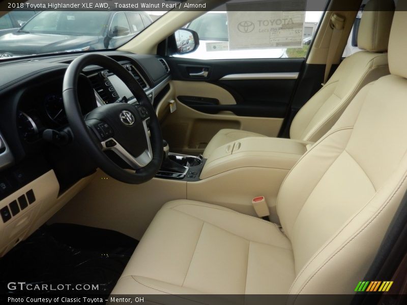 Toasted Walnut Pearl / Almond 2018 Toyota Highlander XLE AWD