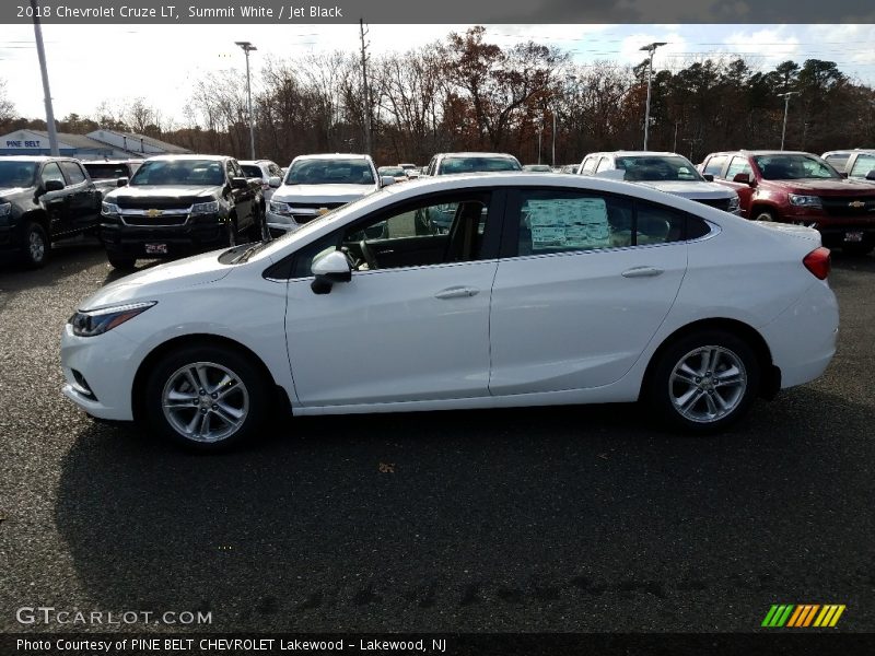 Summit White / Jet Black 2018 Chevrolet Cruze LT