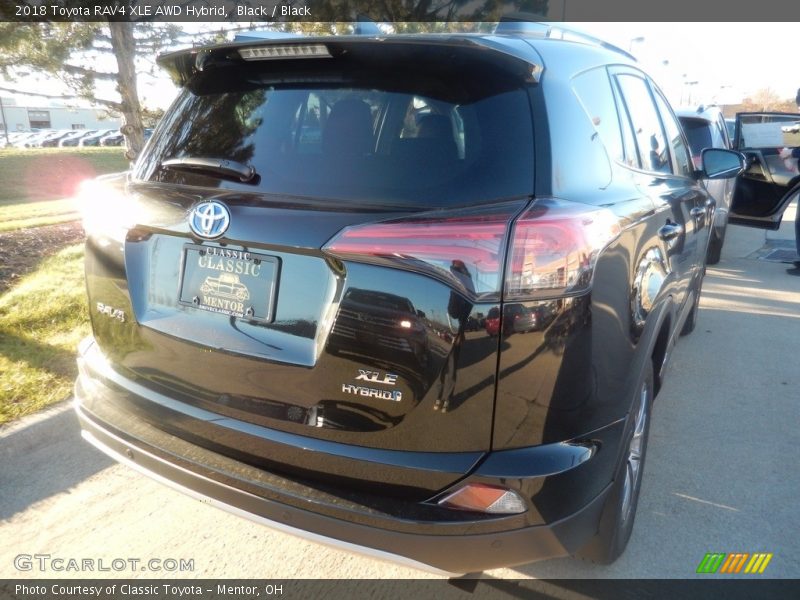 Black / Black 2018 Toyota RAV4 XLE AWD Hybrid