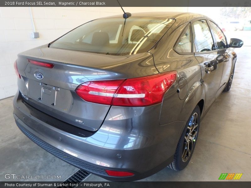 Magnetic / Charcoal Black 2018 Ford Focus SEL Sedan