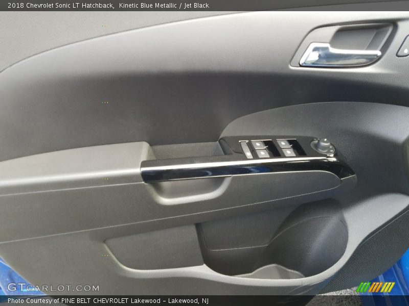 Kinetic Blue Metallic / Jet Black 2018 Chevrolet Sonic LT Hatchback