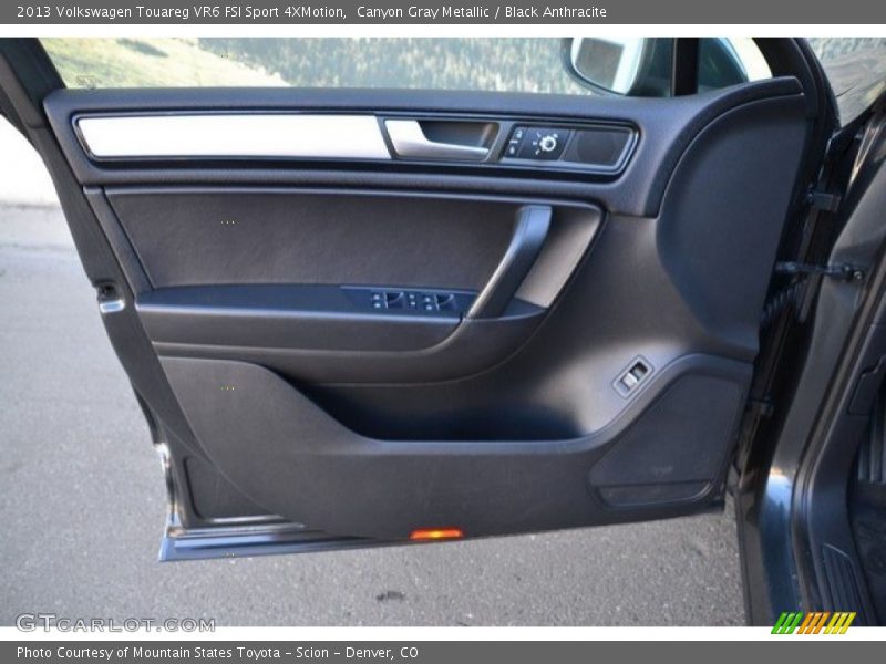 Canyon Gray Metallic / Black Anthracite 2013 Volkswagen Touareg VR6 FSI Sport 4XMotion