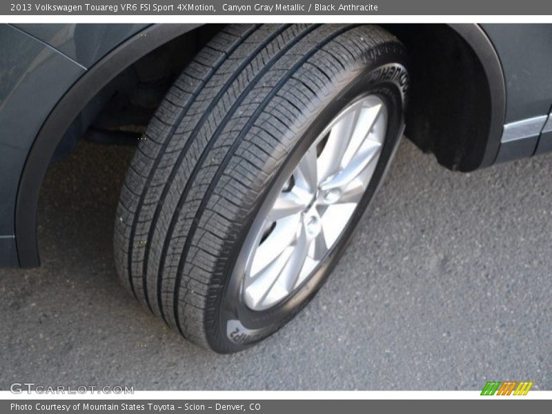 Canyon Gray Metallic / Black Anthracite 2013 Volkswagen Touareg VR6 FSI Sport 4XMotion