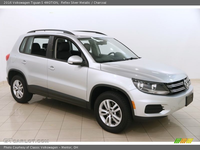 Front 3/4 View of 2016 Tiguan S 4MOTION