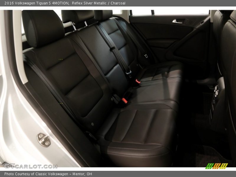 Reflex Silver Metallic / Charcoal 2016 Volkswagen Tiguan S 4MOTION