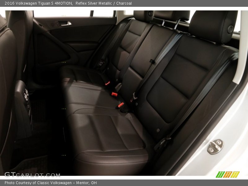 Reflex Silver Metallic / Charcoal 2016 Volkswagen Tiguan S 4MOTION