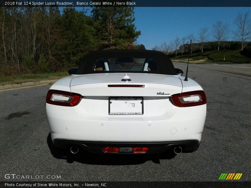 Bianco Gelato White / Nero Black 2018 Fiat 124 Spider Lusso Roadster