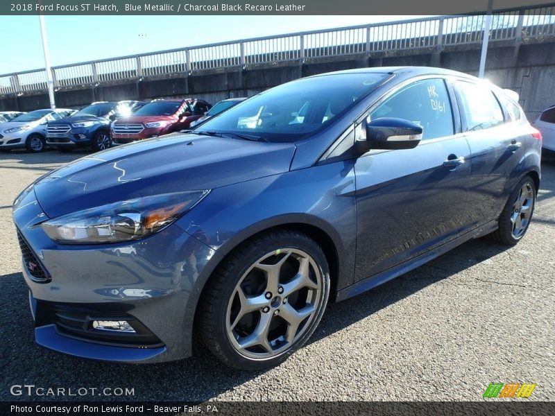 Front 3/4 View of 2018 Focus ST Hatch