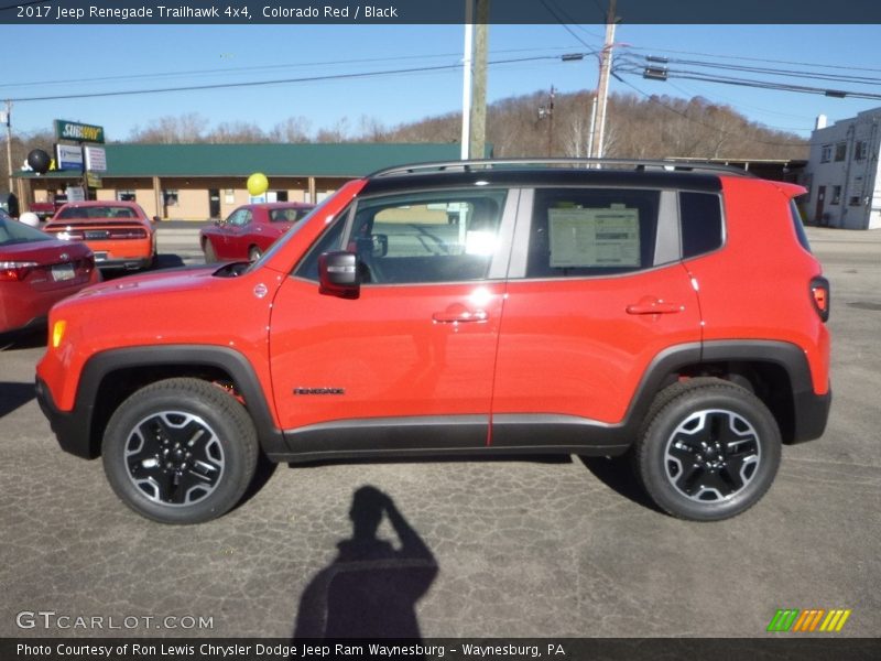 Colorado Red / Black 2017 Jeep Renegade Trailhawk 4x4