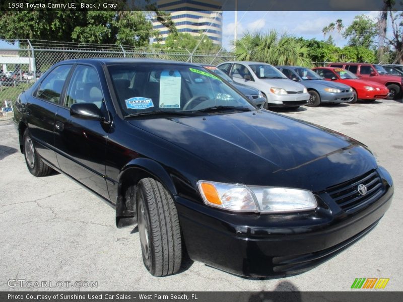 Black / Gray 1998 Toyota Camry LE