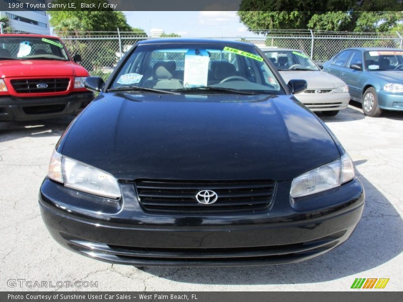 Black / Gray 1998 Toyota Camry LE