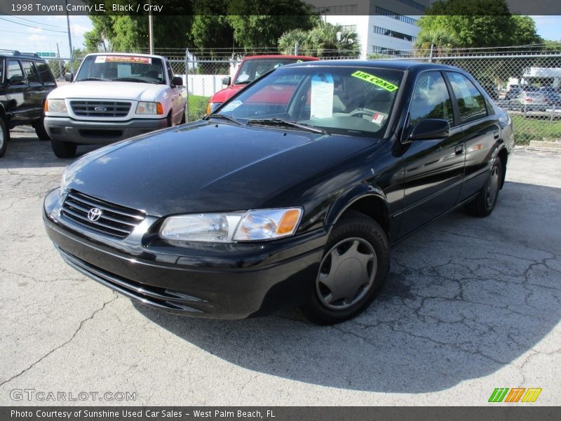 Black / Gray 1998 Toyota Camry LE