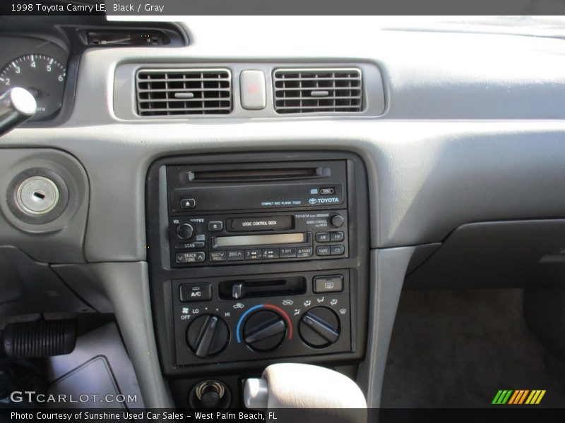 Black / Gray 1998 Toyota Camry LE