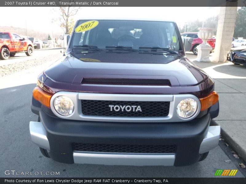 Titanium Metallic / Dark Charcoal 2007 Toyota FJ Cruiser 4WD