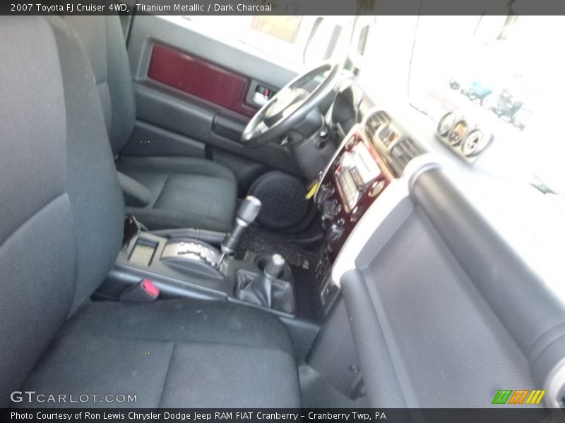 Titanium Metallic / Dark Charcoal 2007 Toyota FJ Cruiser 4WD