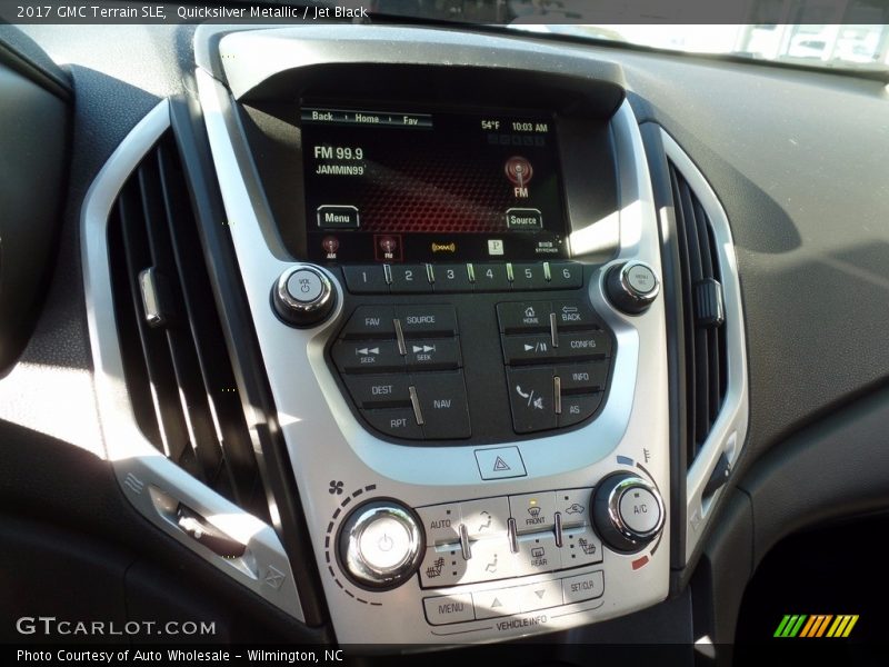 Quicksilver Metallic / Jet Black 2017 GMC Terrain SLE