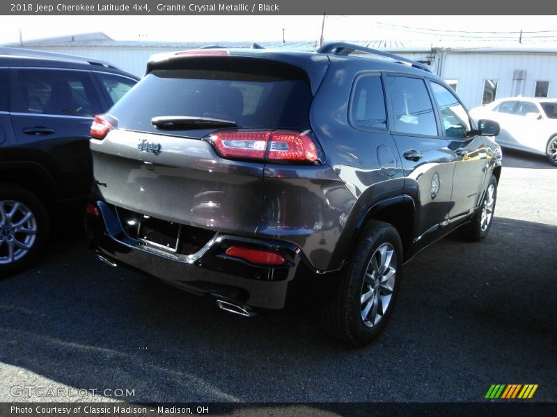 Granite Crystal Metallic / Black 2018 Jeep Cherokee Latitude 4x4