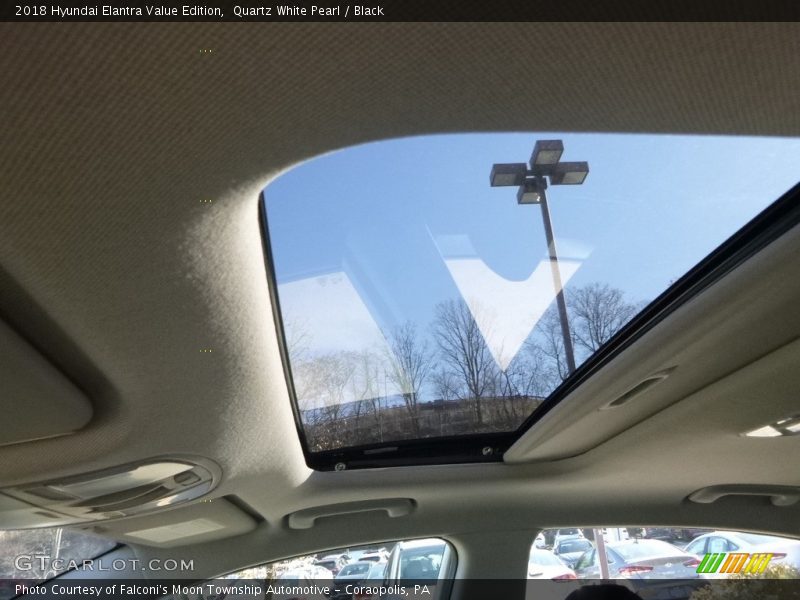 Quartz White Pearl / Black 2018 Hyundai Elantra Value Edition