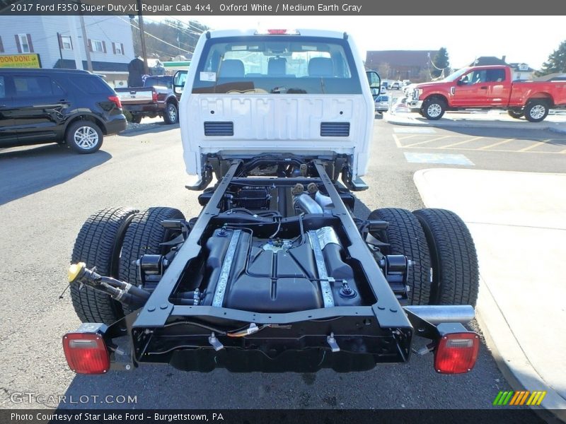 Oxford White / Medium Earth Gray 2017 Ford F350 Super Duty XL Regular Cab 4x4