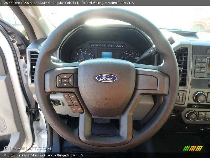 Oxford White / Medium Earth Gray 2017 Ford F350 Super Duty XL Regular Cab 4x4