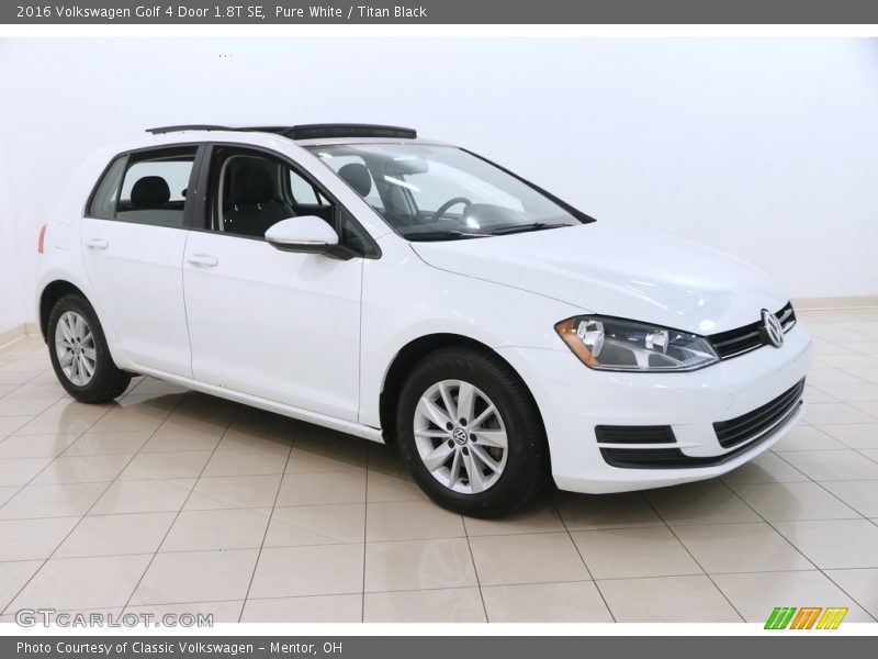 Pure White / Titan Black 2016 Volkswagen Golf 4 Door 1.8T SE