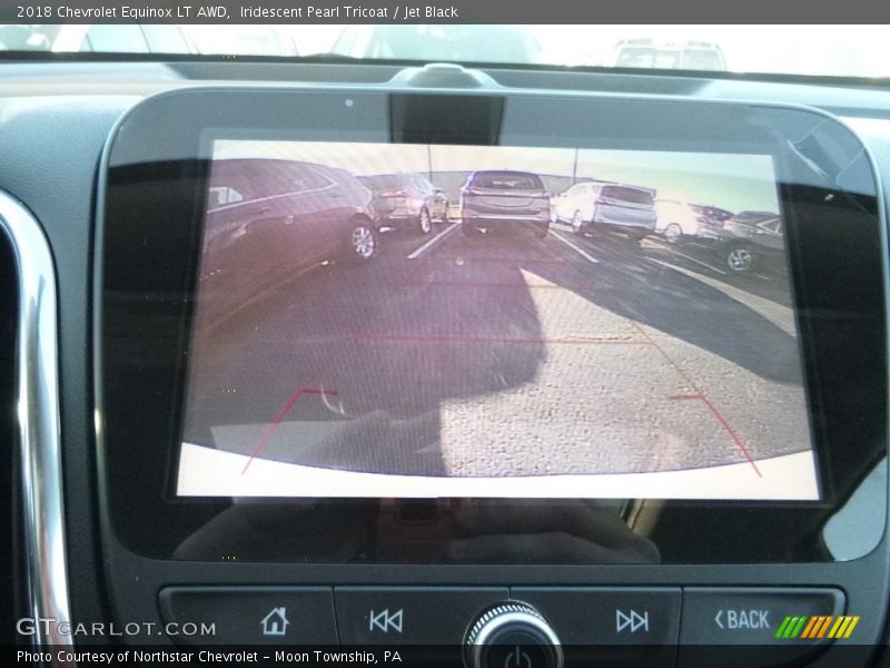 Iridescent Pearl Tricoat / Jet Black 2018 Chevrolet Equinox LT AWD