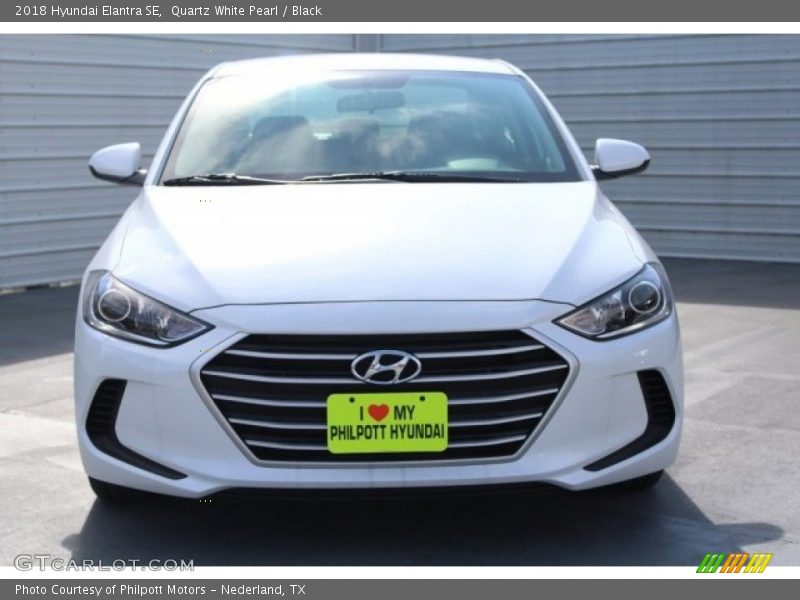 Quartz White Pearl / Black 2018 Hyundai Elantra SE