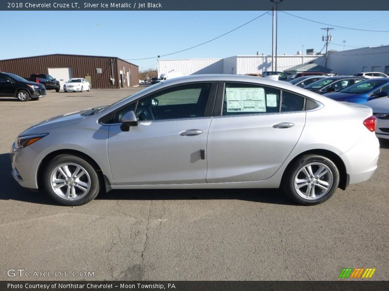 Silver Ice Metallic / Jet Black 2018 Chevrolet Cruze LT