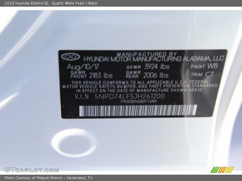 Quartz White Pearl / Black 2018 Hyundai Elantra SE