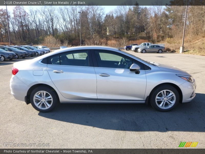 Silver Ice Metallic / Jet Black 2018 Chevrolet Cruze LT