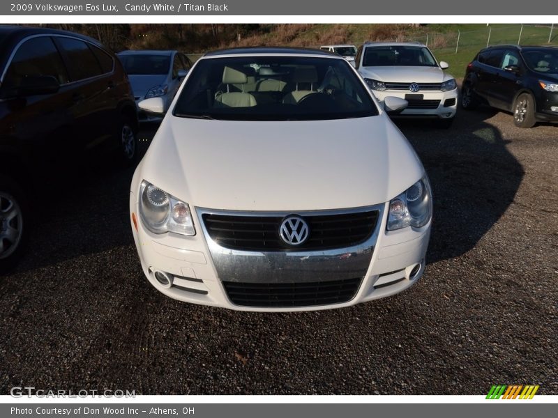 Candy White / Titan Black 2009 Volkswagen Eos Lux