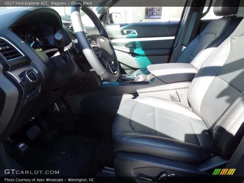 Magnetic / Ebony Black 2017 Ford Explorer XLT