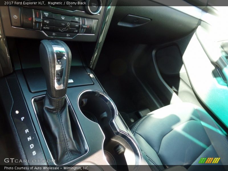 Magnetic / Ebony Black 2017 Ford Explorer XLT