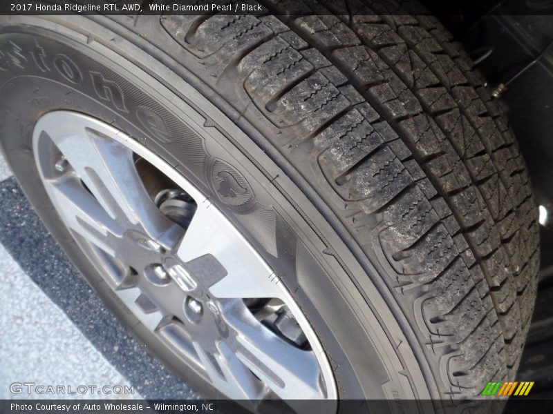 White Diamond Pearl / Black 2017 Honda Ridgeline RTL AWD
