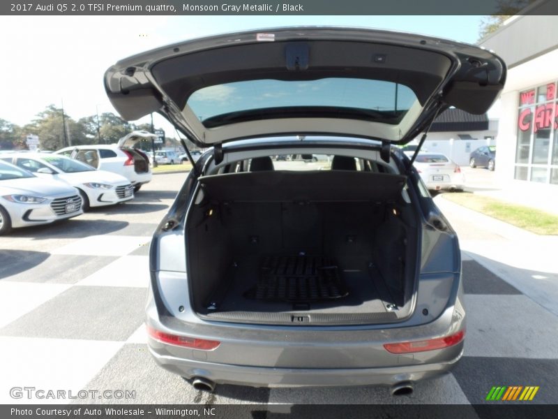 Monsoon Gray Metallic / Black 2017 Audi Q5 2.0 TFSI Premium quattro