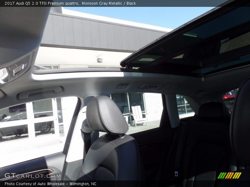 Monsoon Gray Metallic / Black 2017 Audi Q5 2.0 TFSI Premium quattro