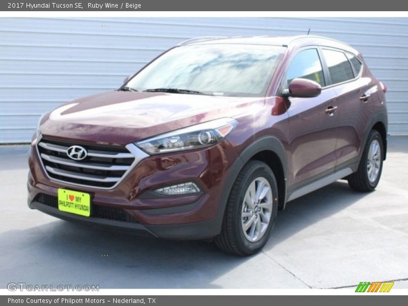 Ruby Wine / Beige 2017 Hyundai Tucson SE