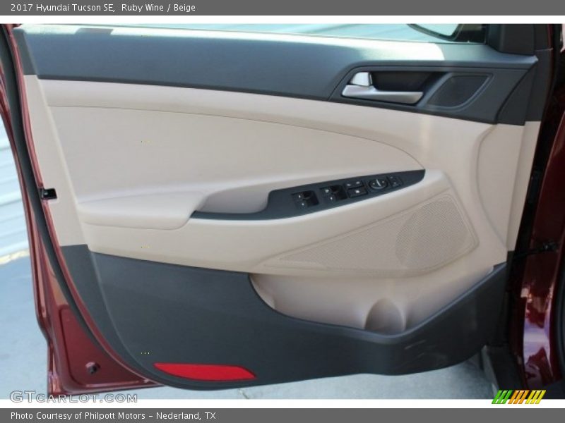 Ruby Wine / Beige 2017 Hyundai Tucson SE