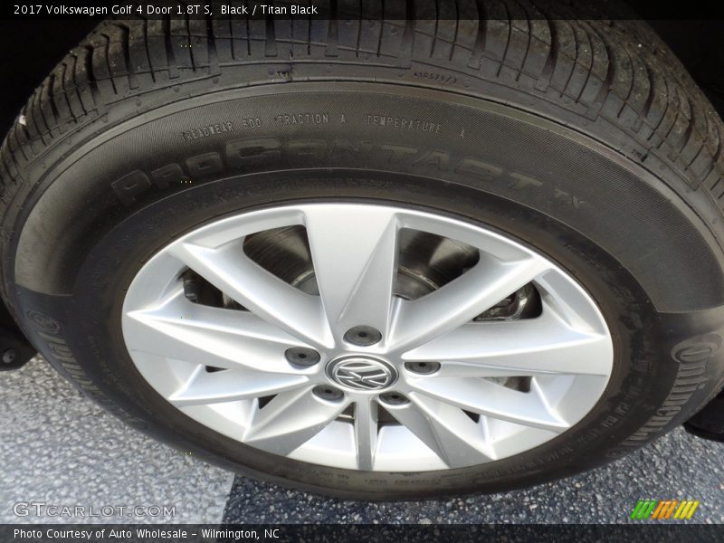 Black / Titan Black 2017 Volkswagen Golf 4 Door 1.8T S