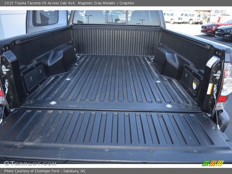 Magnetic Gray Metallic / Graphite 2015 Toyota Tacoma V6 Access Cab 4x4
