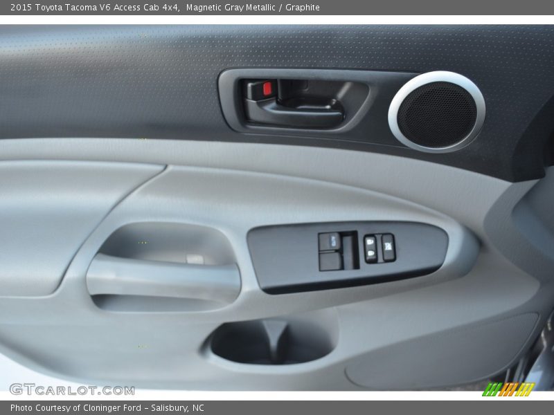 Magnetic Gray Metallic / Graphite 2015 Toyota Tacoma V6 Access Cab 4x4
