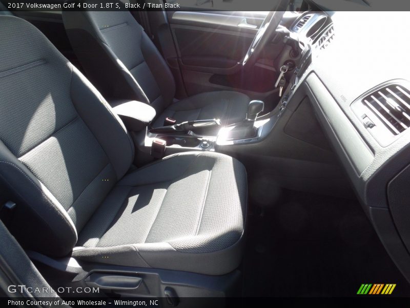 Black / Titan Black 2017 Volkswagen Golf 4 Door 1.8T S