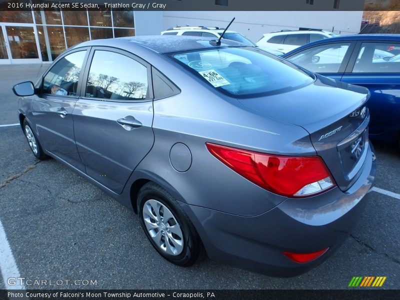 Triathlon Gray / Gray 2016 Hyundai Accent SE Sedan