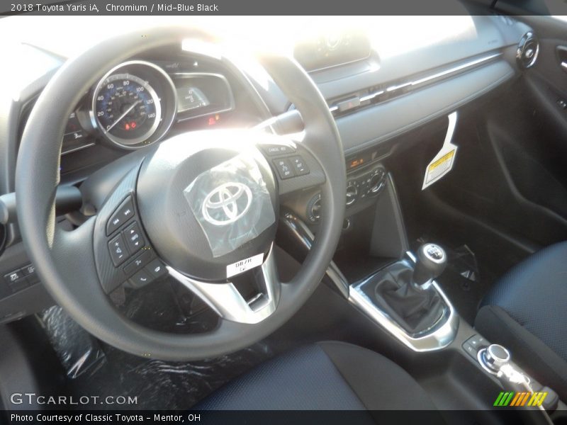 Chromium / Mid-Blue Black 2018 Toyota Yaris iA