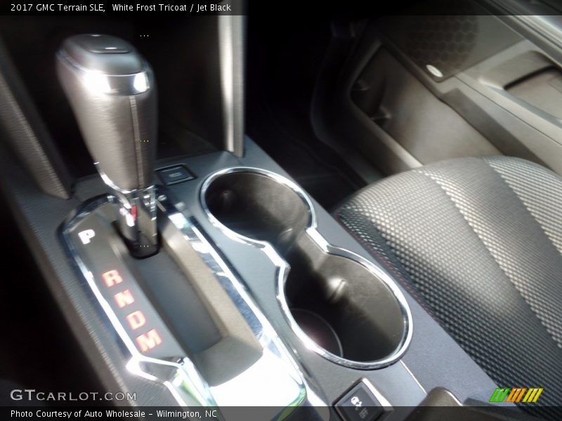 White Frost Tricoat / Jet Black 2017 GMC Terrain SLE